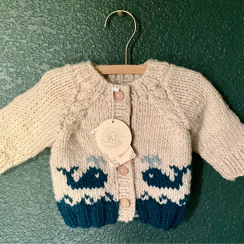 NWT Huggalug Sweater, Whales, Size 0-6 months